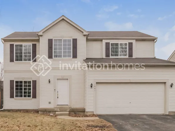 1941 Royal Ln, Aurora, IL 60503