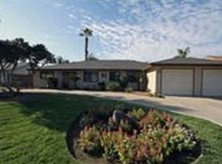 1134 E Sequoia Dr, Dinuba, CA 93618