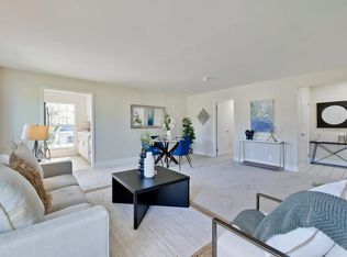 1935 Mount Vernon Ct APT 4, Mountain View, CA 94040