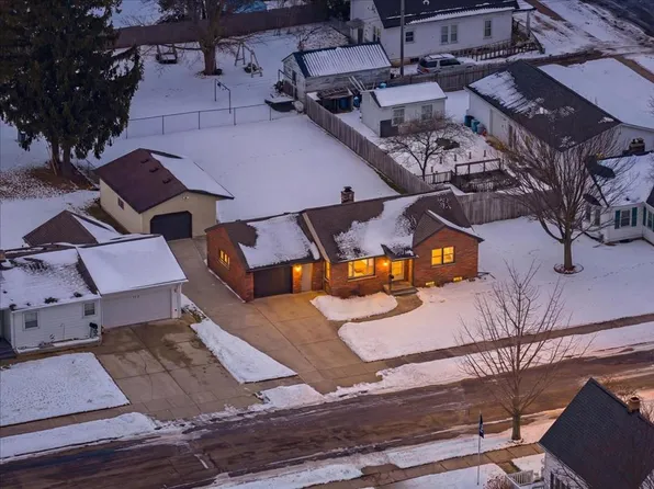 705 2nd St, Kewaunee, WI 54216