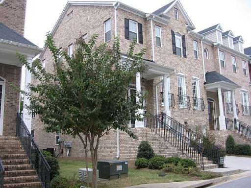 2nd image of 3039 Woodwalk Dr Unit 18