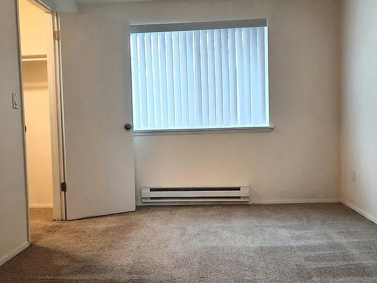 The Gardens Apartments — Photo 28