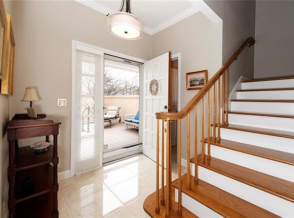 4th image of 3735 Somerset Dr
