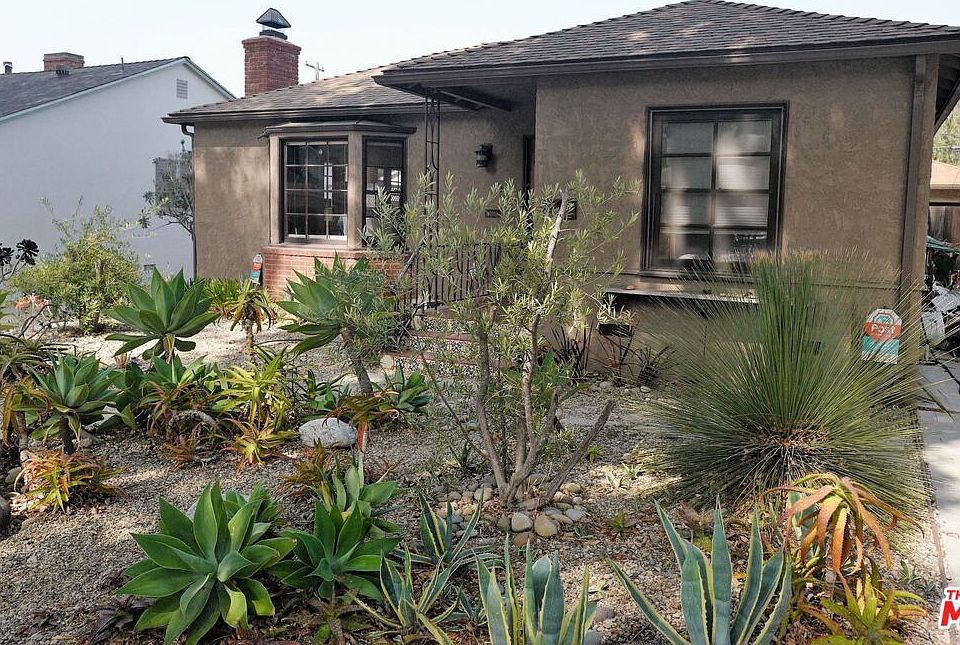 1st image of 2411 Castle Heights Ave