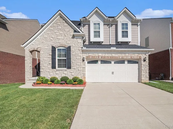 44214 Billings Dr, Novi, MI 48377