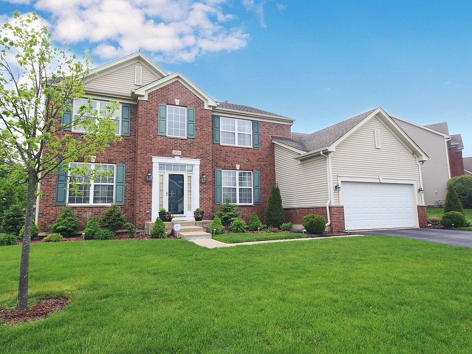 1st image of 1520 Russell Dr