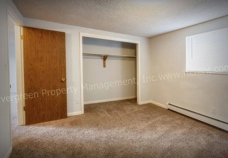 L-14 — Photo 13