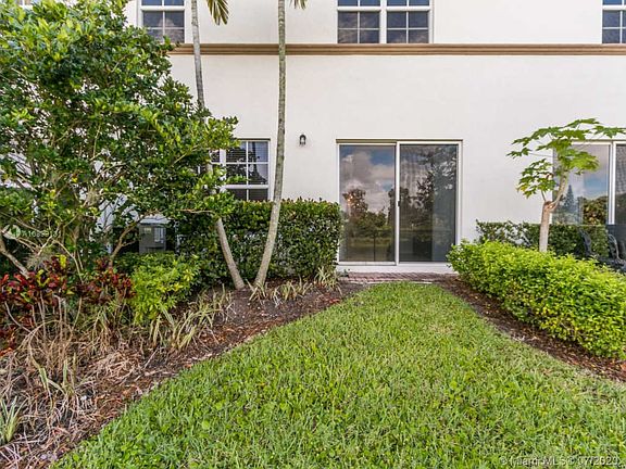 4th image of 4573 Tara Cove Way