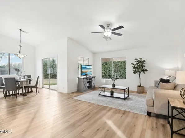 8218 W STELLA Avenue, Glendale, AZ 85303