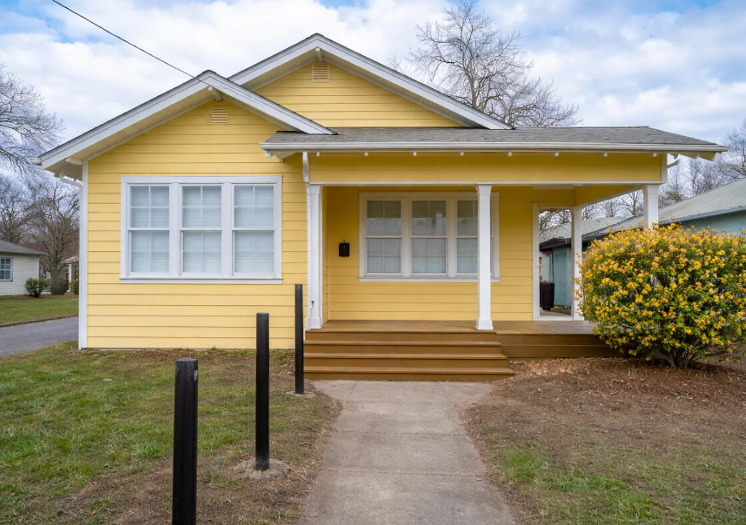 Nice 3 BR Rental Near Downtown — Photo 1