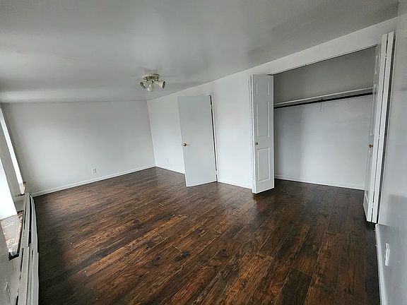 3rd image of 808 Marcy Ave APT 3