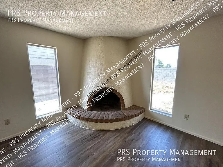 3226 N Sycamore Pl — Photo 19