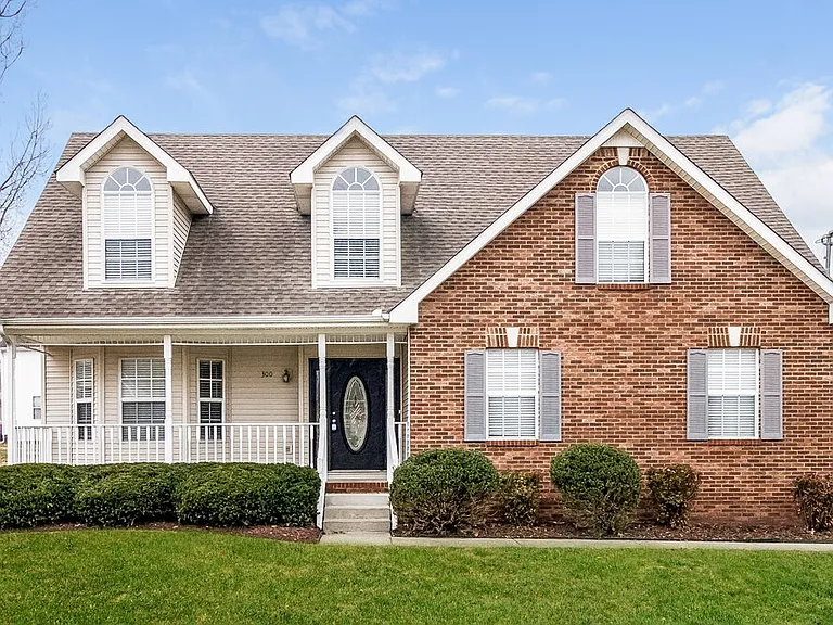 300 Stafford Ct — Photo 1