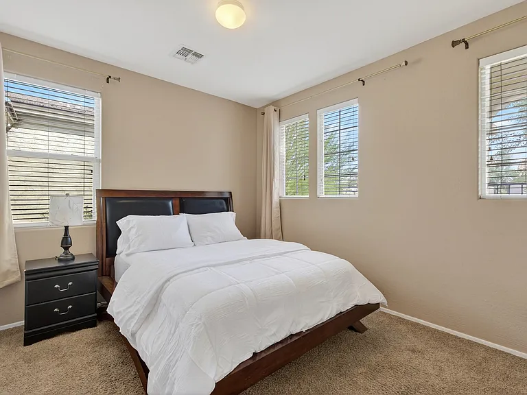 12034 W Polk St — Photo 44