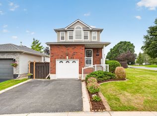 975 Ringstead St, Kingston, ON K7M 8V2