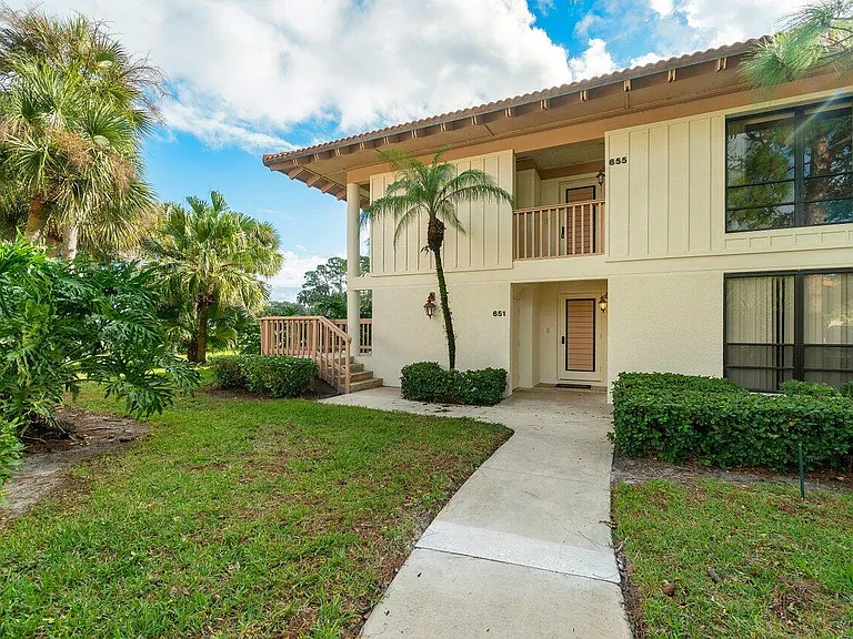 655 Brackenwood Cv #655 — Photo 4