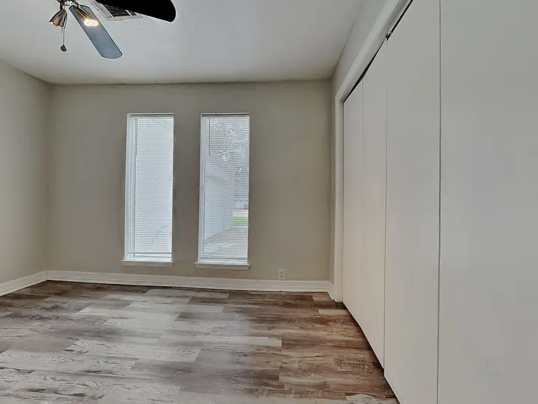 12723 Ravensway Dr — Photo 16