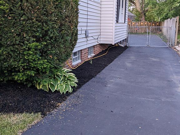 2nd image of 185 Gibson St #185