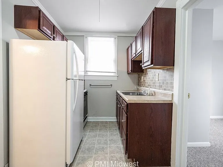 298 N Water St — Photo 11