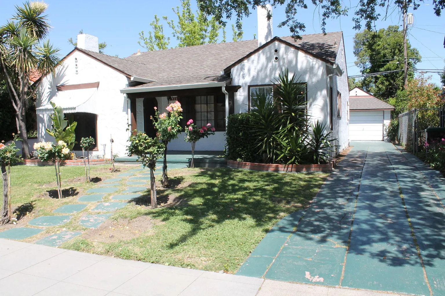 921 W Harding Way photo 1