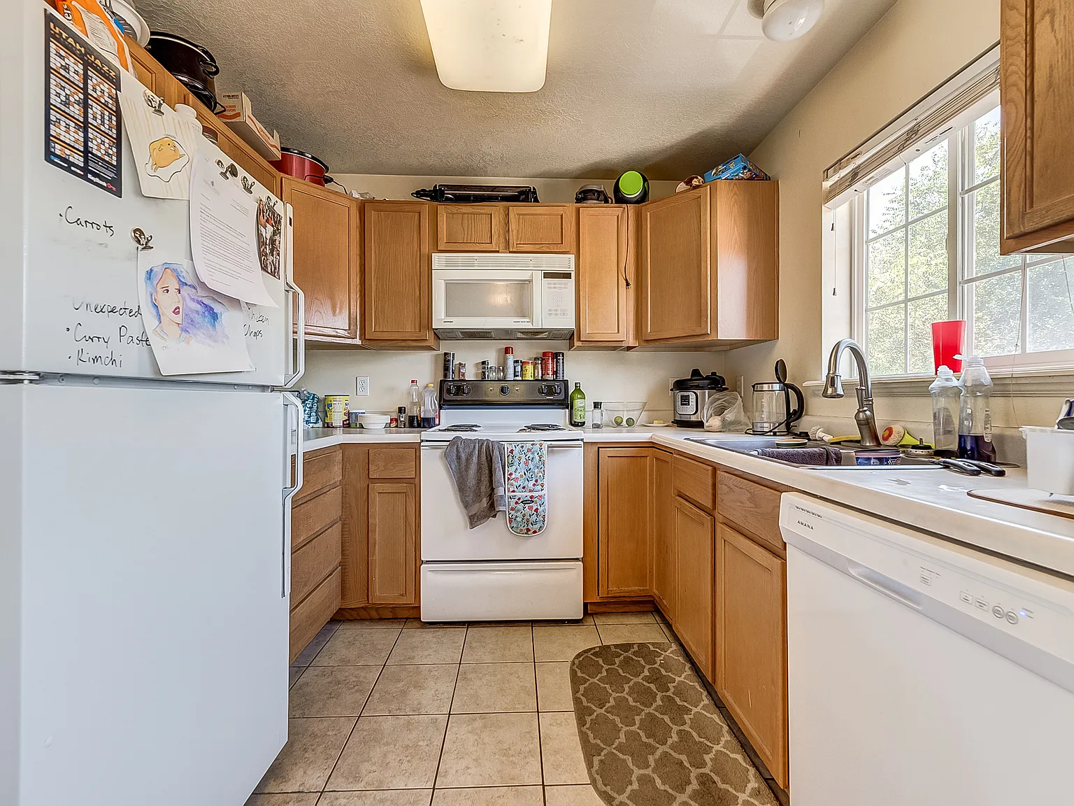 4 bed, 1100 sqft, $545 — Photo 4