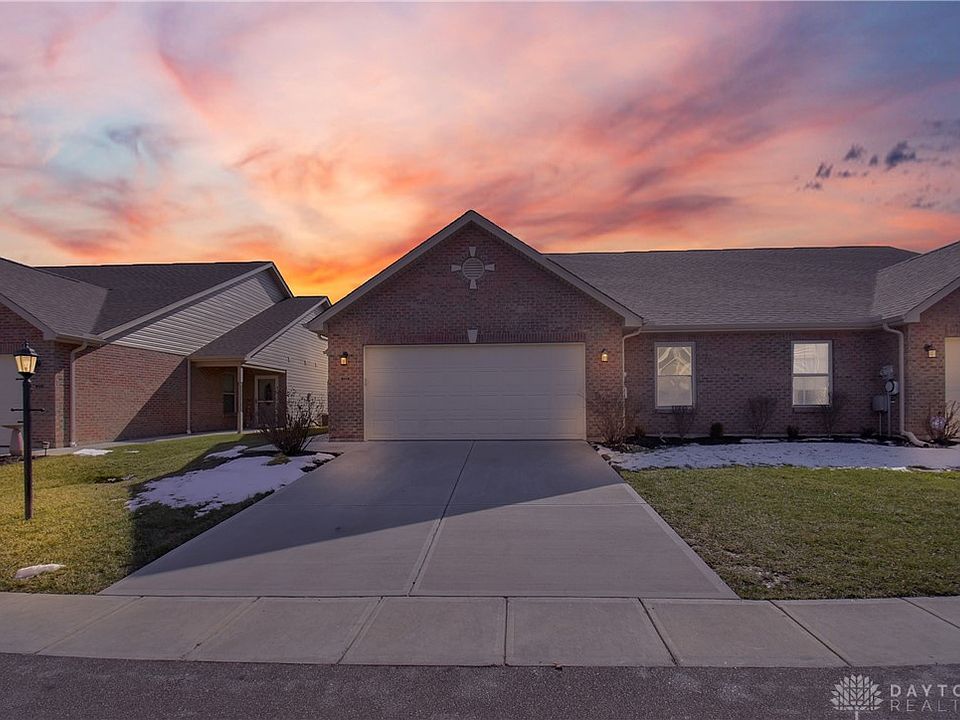 1st image of 722 Villa Ct