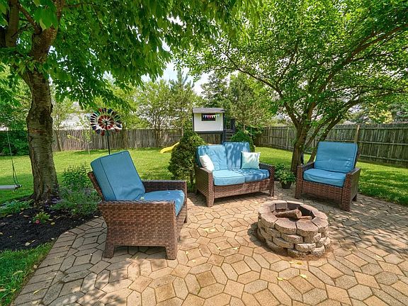 3rd image of 5576 Deer Hill Dr