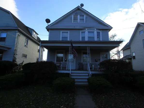 36 Bedford St, Forty Fort, PA 18704