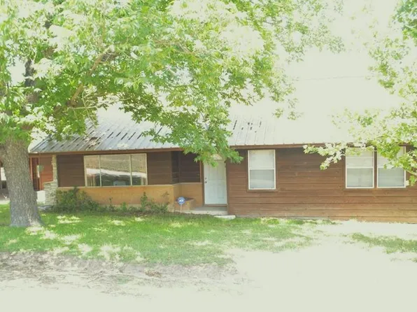 1523 Marion Dr, Kerrville, TX 78028