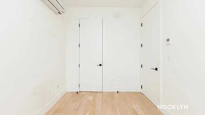 Rented by Nooklyn NYC LLC | media 9