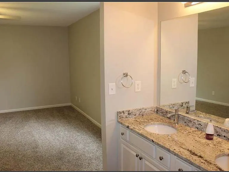 216 Rivers Edge Dr — Photo 10