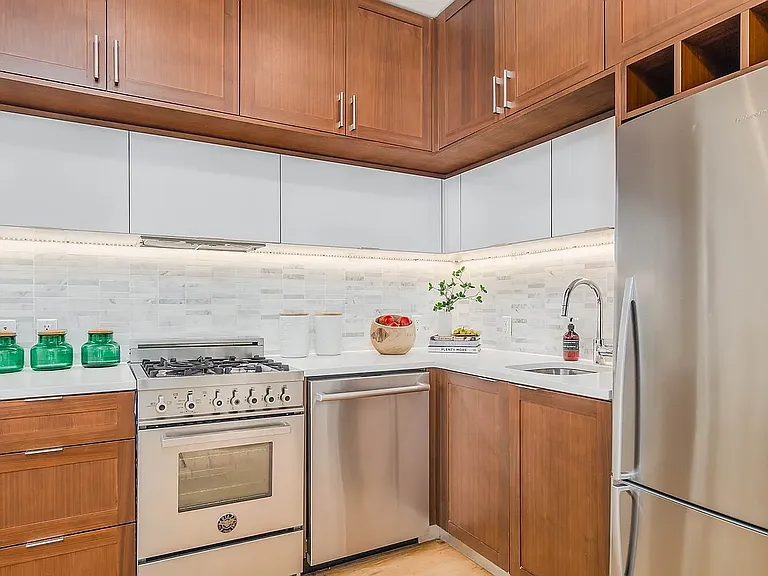 42 Maspeth Ave #1B — Photo 3