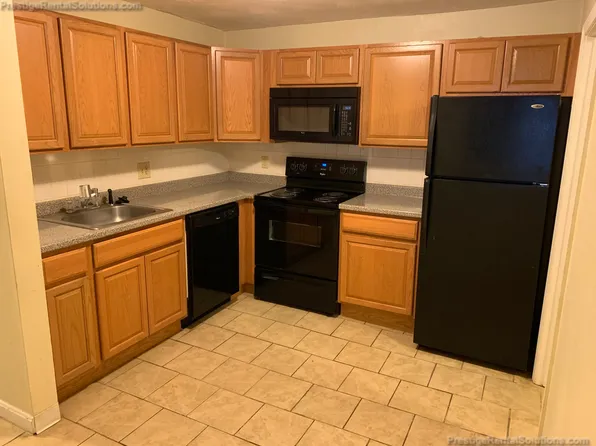 740 Central St, Leominster, MA