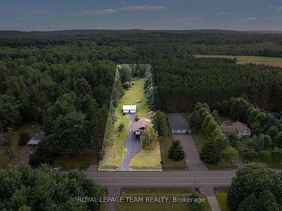 2nd image of 2365 Simpson Pit Rd