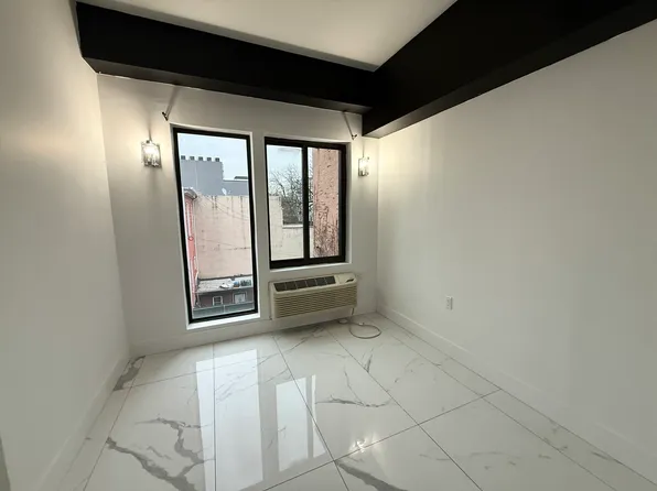 141 Utica Avenue image 7 of 11