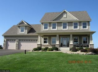 812 Highlander Trl, Hudson, WI 54016