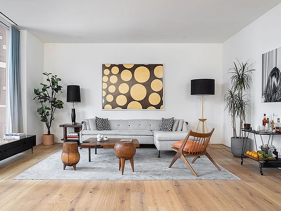 3rd image of 532 W 20th St Floor 9