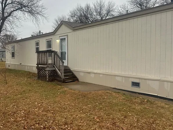 112 E Ln, Grand Island, NE 68803