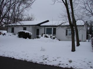 19414 W Hoag Ct, Mundelein, IL