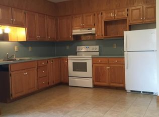 11 Centre St APT 21, Salem, CT 06420