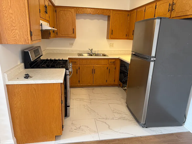 10501 S Highland Ave #305C — Photo 4