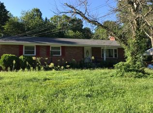 8907 Spring Ave, Lanham, MD 20706