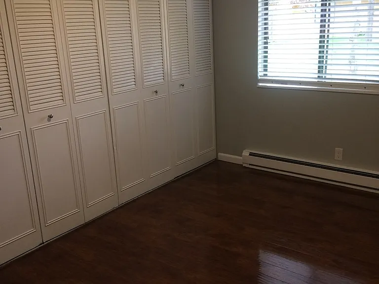 Churchill Village Apartments — Photo 86