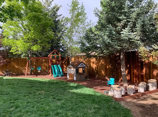 1001 Eagle Ln, Frazier Park, CA 93225
