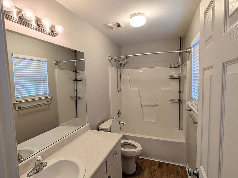 Ensuite bathroom in Bedroom 2