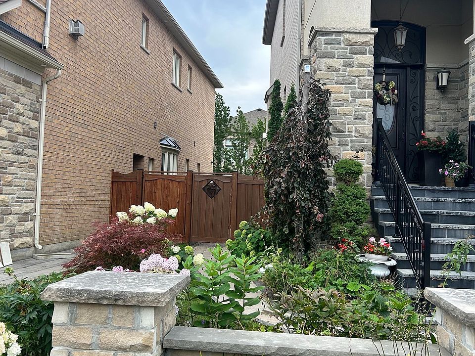 1st image of 307 Chatfield Dr