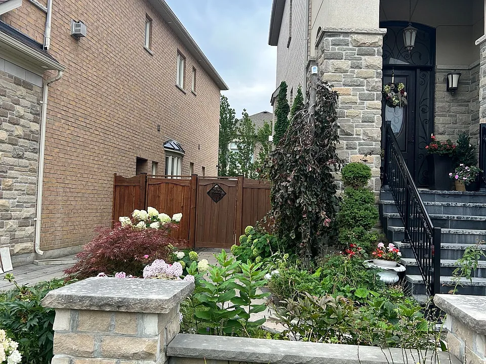 307 Chatfield Dr