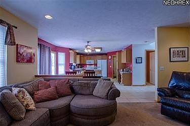 4th image of 36345 Sandy Knoll Dr