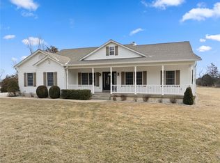 224 Wren Song Ln, Foristell, MO 63348
