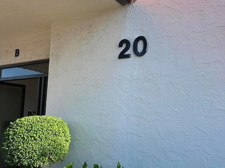 20 Yacht Club Dr #405 — Photo 1
